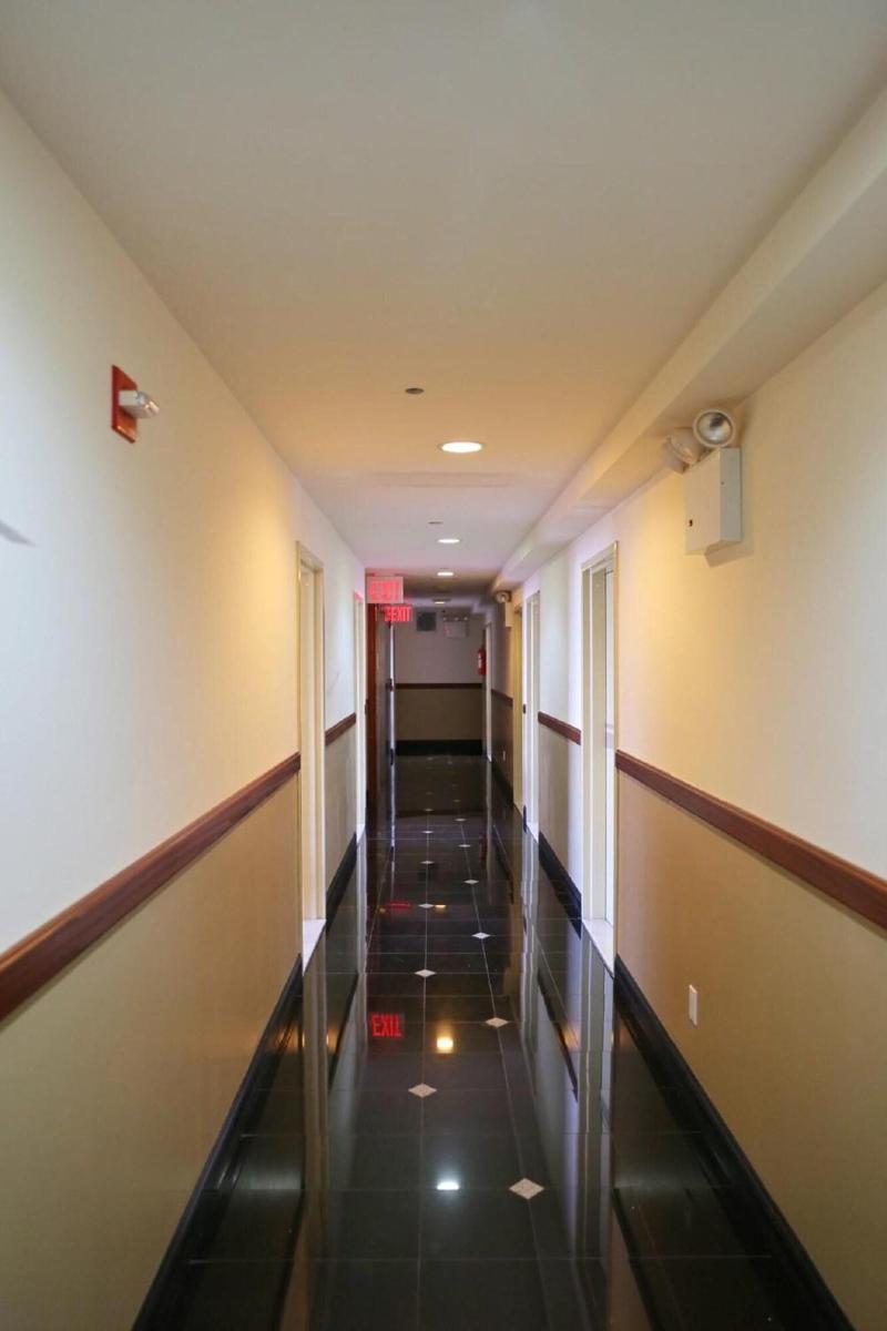 Phoenix Hotel - Lobi