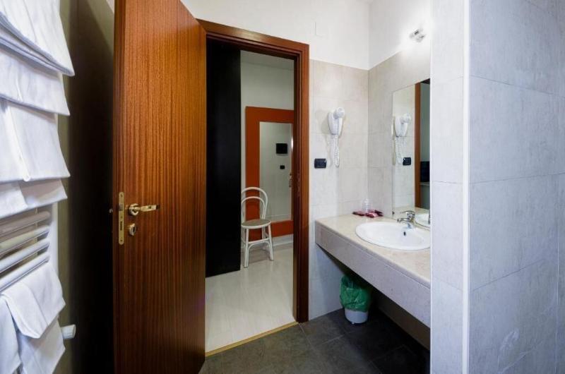 HOTEL COLUCCI - Oda