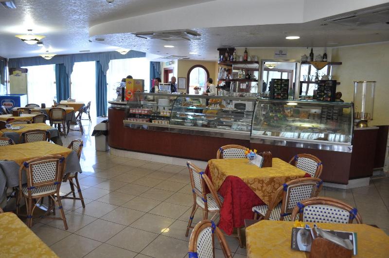 Aer Hotel Phelipe - Bar