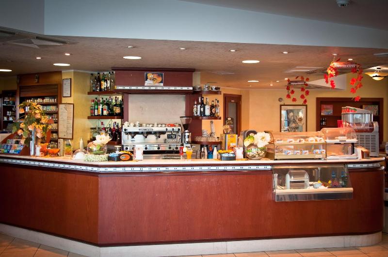 Aer Hotel Phelipe - Bar