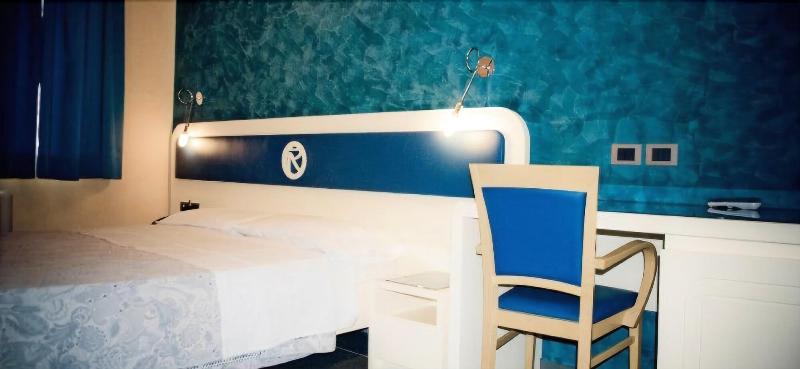 Aer Hotel Phelipe - Oda