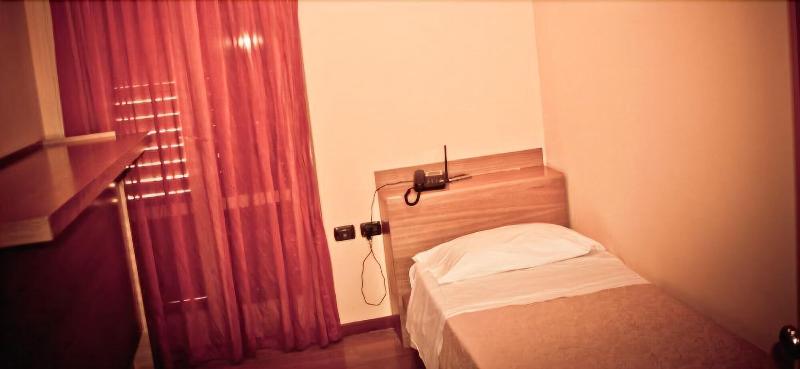 Aer Hotel Phelipe - Oda