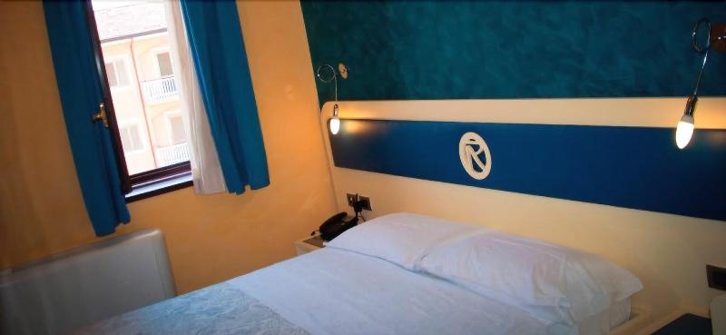 Aer Hotel Phelipe - Oda
