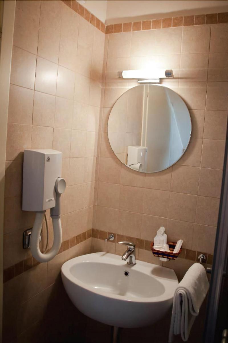 Aer Hotel Phelipe - Oda