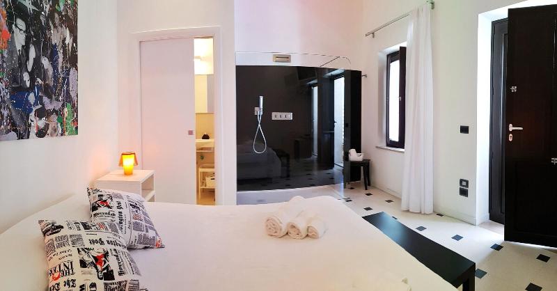 La Bella Trani Suites And B B - Oda