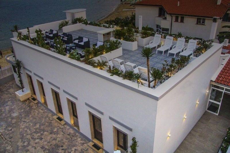 La Bella Trani Suites And B B - Teras