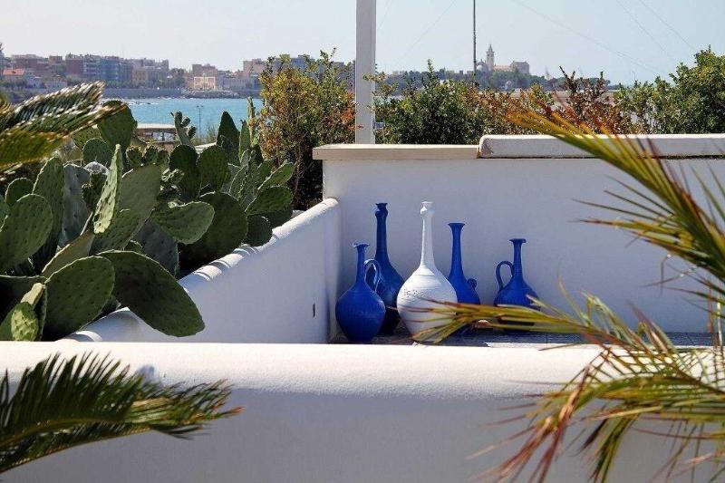 La Bella Trani Suites And B B - Teras