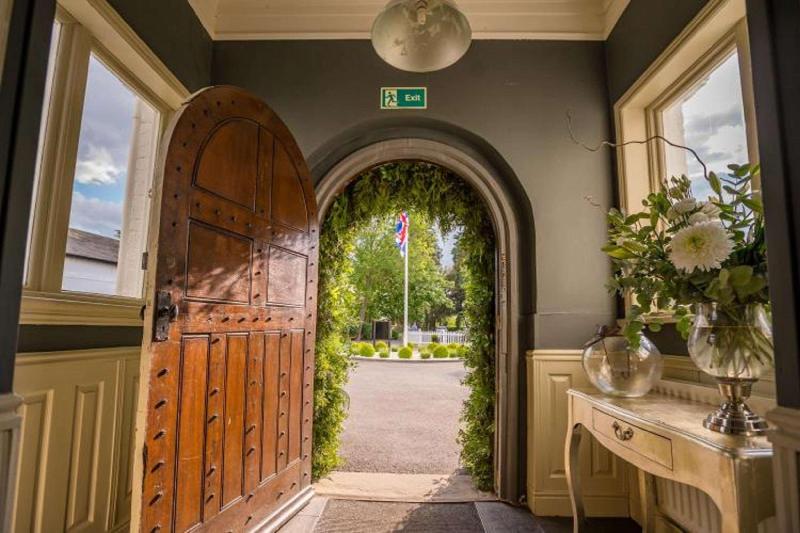 Woughton House Hotel - Lobi