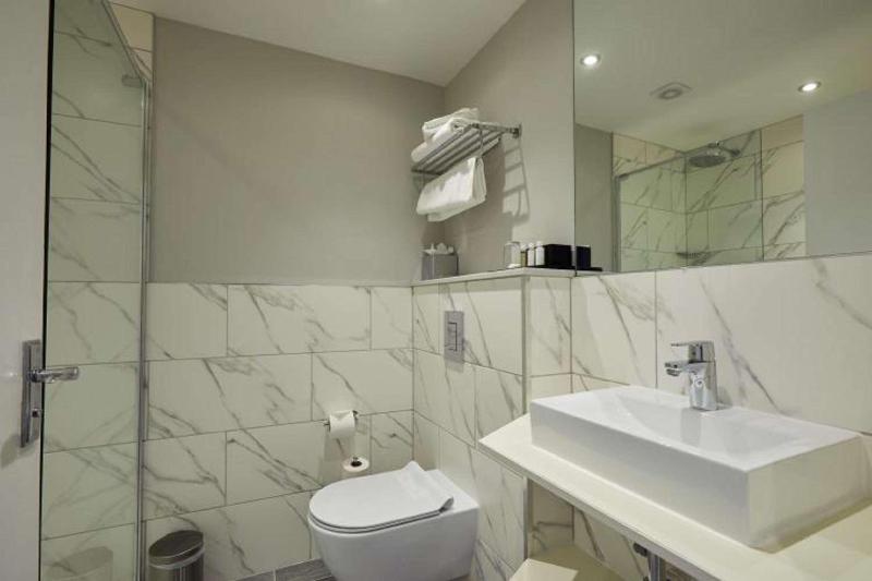 Woughton House Hotel - Oda