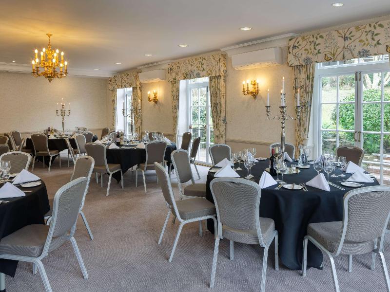 Sunday Box Hill Burford Bridge Hotel - Toplantı