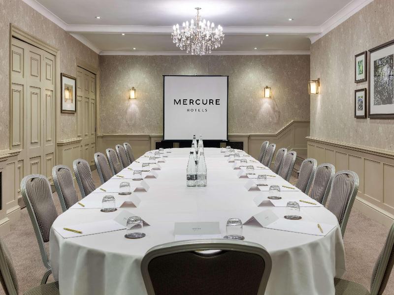 Sunday Box Hill Burford Bridge Hotel - Toplantı