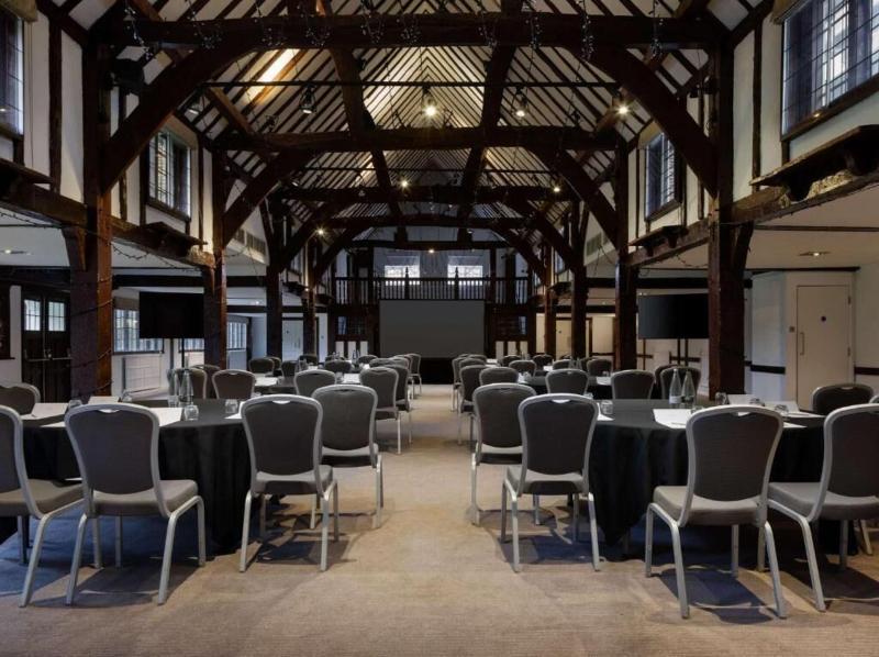 Sunday Box Hill Burford Bridge Hotel - Toplantı