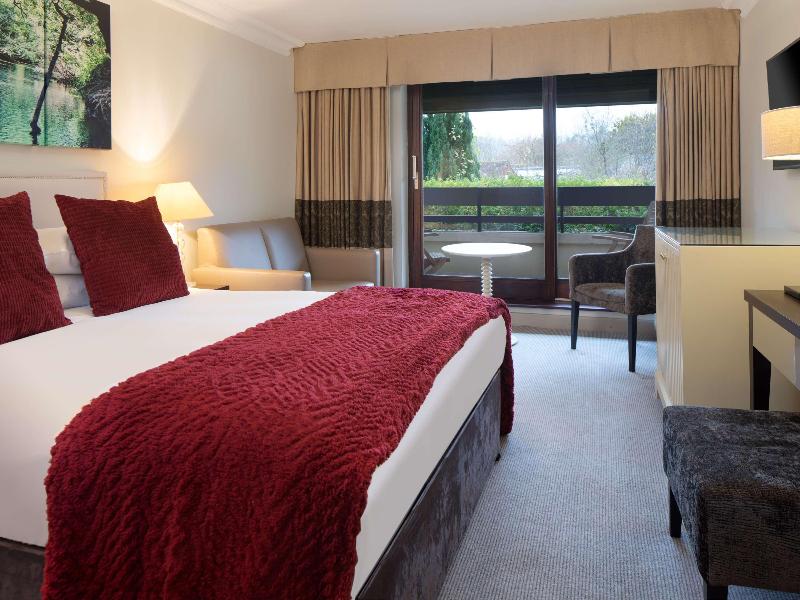 Sunday Box Hill Burford Bridge Hotel - Oda