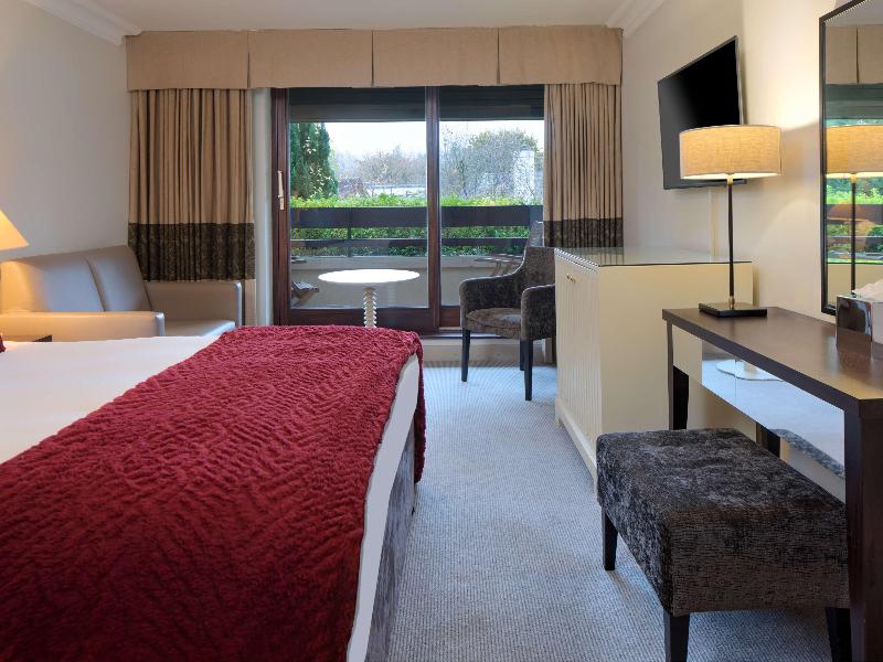 Sunday Box Hill Burford Bridge Hotel - Oda