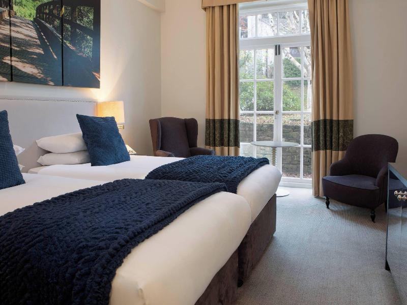 Sunday Box Hill Burford Bridge Hotel - Oda