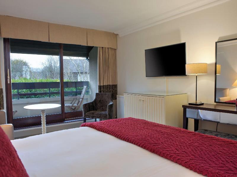 Sunday Box Hill Burford Bridge Hotel - Oda