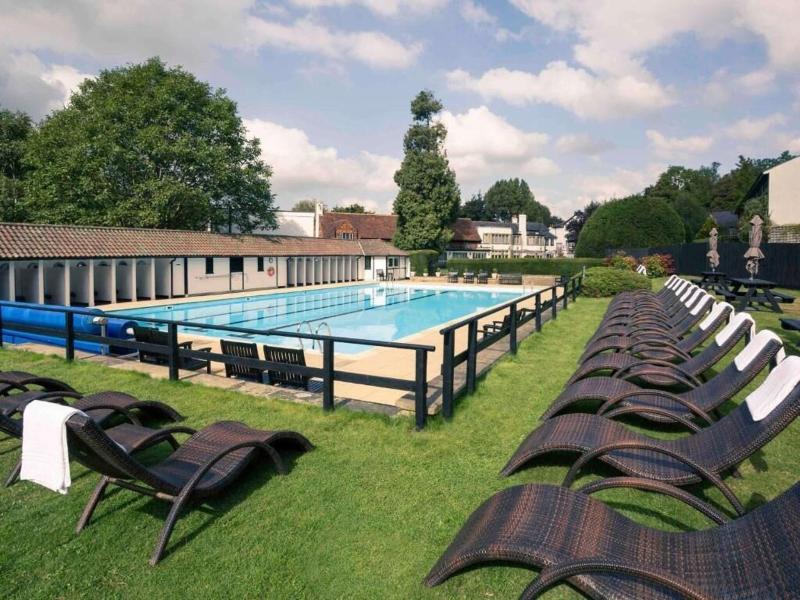 Sunday Box Hill Burford Bridge Hotel - Havuz