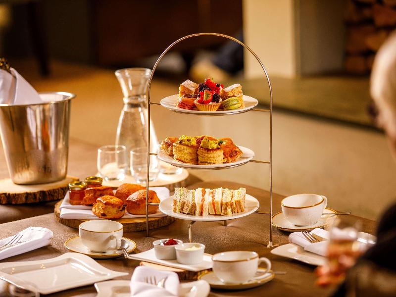 Sunday Box Hill Burford Bridge Hotel - Restoran