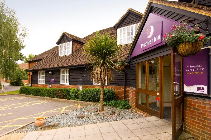 Premier Inn Woking West - A324 - Genel