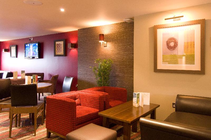 Premier Inn Brentwood - Bar