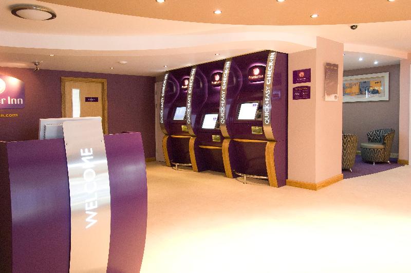 Premier Inn Brentwood - Lobi