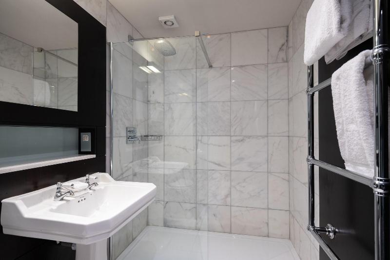 DoubleTree by Hilton Belfast City Ten Square - Oda