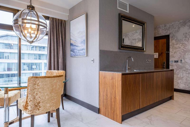 DoubleTree by Hilton Belfast City Ten Square - Oda
