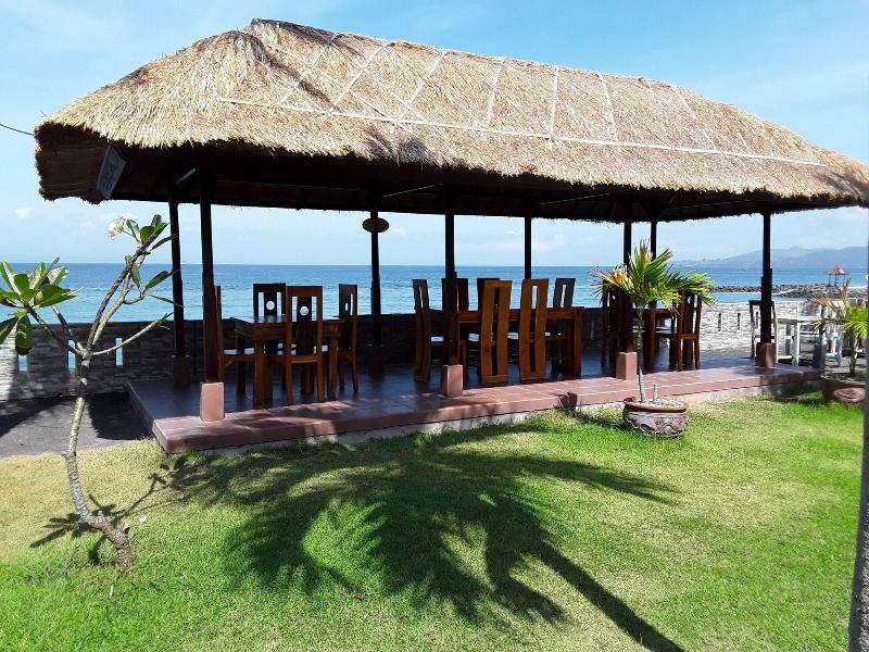 Temple Cafe Seaside Cottages - Restoran