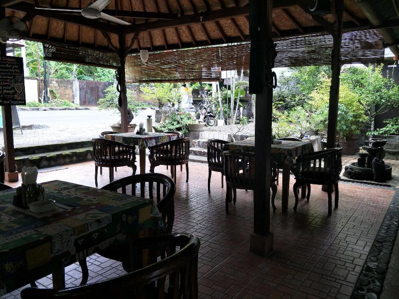 Temple Cafe Seaside Cottages - Restoran