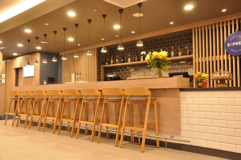 Holiday Inn Express Sindelfingen - Bar