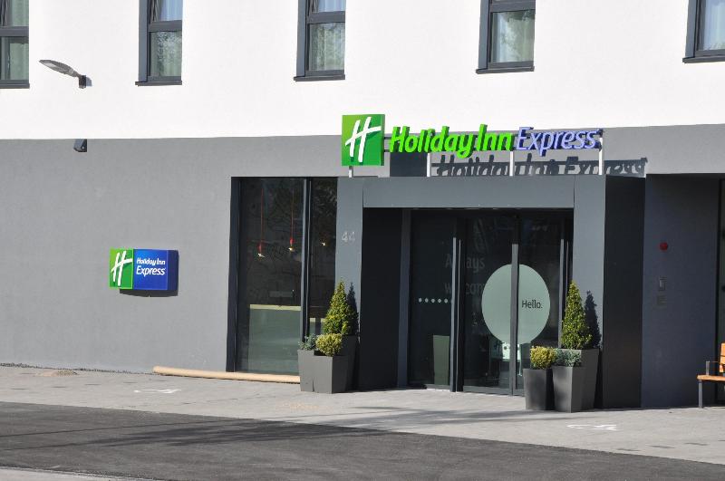 Holiday Inn Express Sindelfingen - Genel