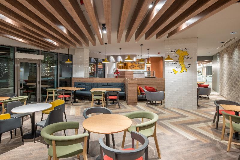 Park Inn By Radisson Riyadh - Restoran