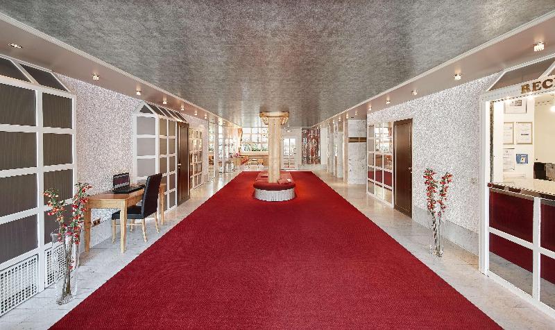 Living Hotel Am Olympiapark By Derag - Lobi
