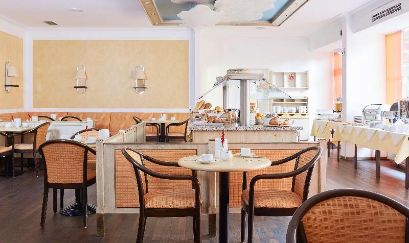 Living Hotel Am Olympiapark By Derag - Restoran