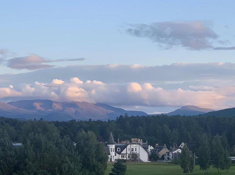 Carrbridge Hotel - Genel