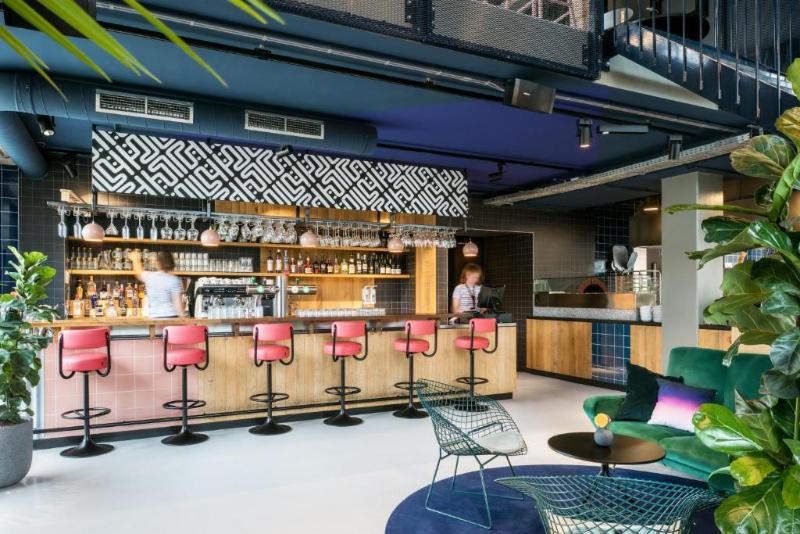 The Social Hub Eindhoven - Bar