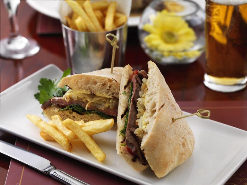 The Royal Toby Hotel - Restoran