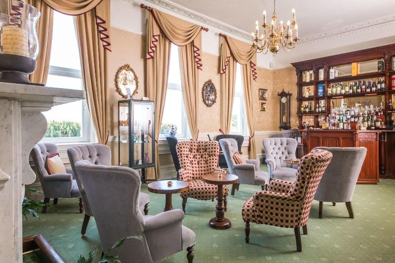 Oldfields House Bed Breakfast - Bar