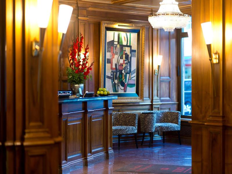 KING's HOTEL First - Lobi