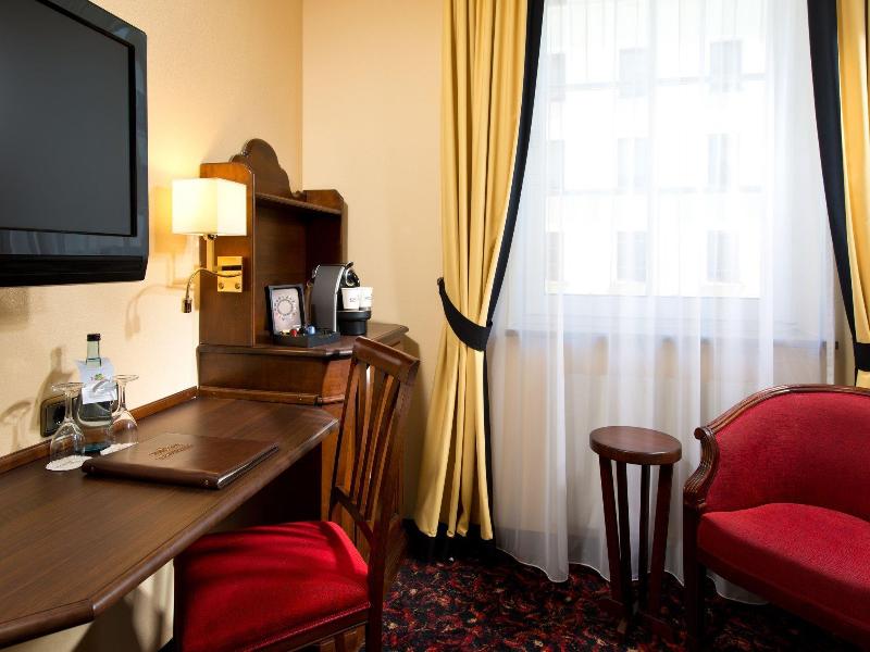 KING's HOTEL First - Oda