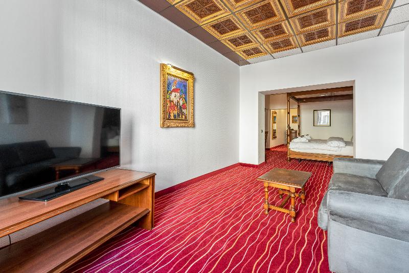 KING's HOTEL First - Oda