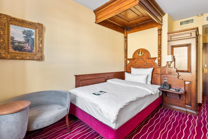 KING's HOTEL First - Oda
