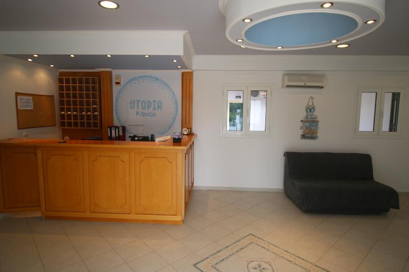 Utopia Kavos Hotel - Lobi