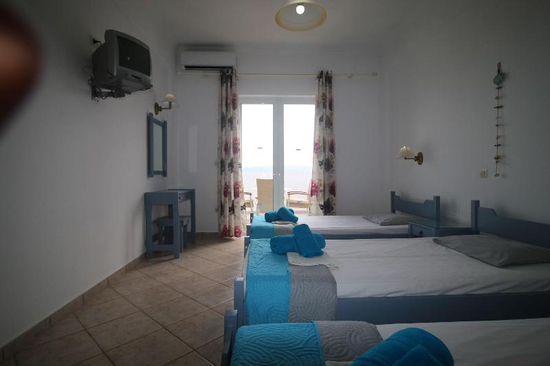 Utopia Kavos Hotel - Oda