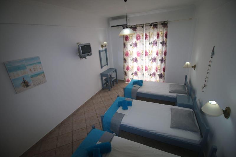 Utopia Kavos Hotel - Oda