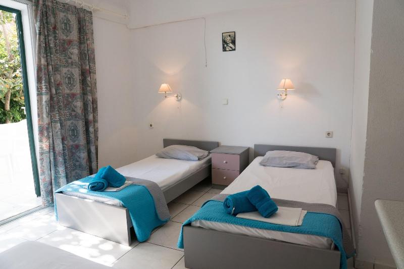 Utopia Kavos Hotel - Oda