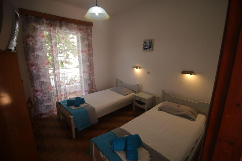 Utopia Kavos Hotel - Oda