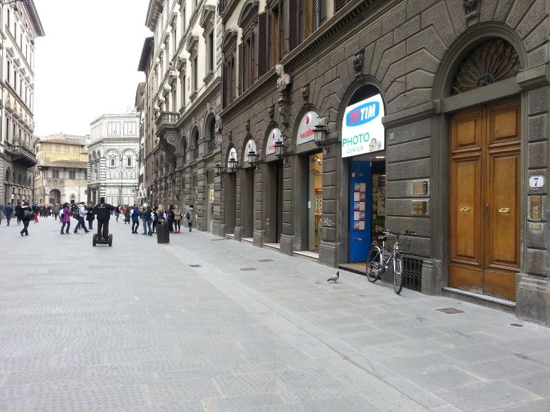 Martelli 6 Suites And Apartments - Genel