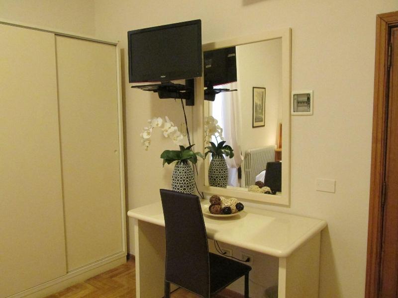Martelli 6 Suites And Apartments - Oda