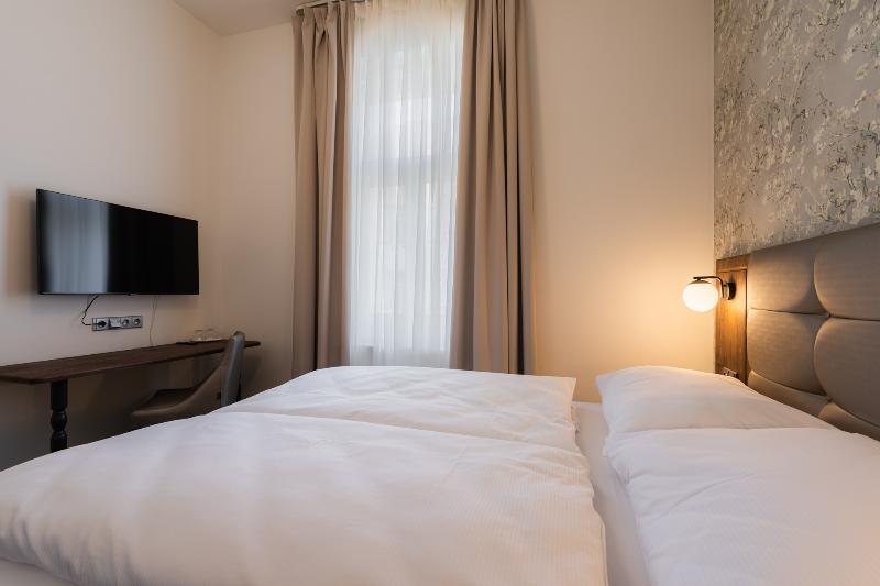EA Hotel Victoria - Oda